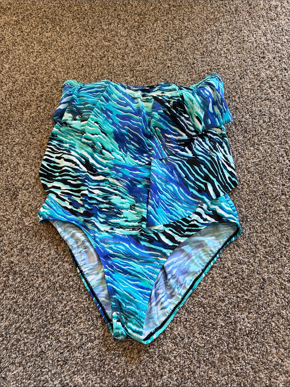 Jantzen Teal and Blue Wave-Print One-Piece Swimsuit. Strapless. (Missing Straps)